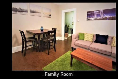 Apartamento Cozy Home Near Atlantic Station Sleeps 13