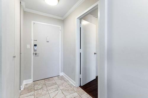 Apartamento 1001 Free Parking, 2 Bd, Modern Dtw, Great Wifi