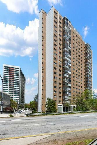 Apartamento 1001 Free Parking, 2 Bd, Modern Dtw, Great Wifi