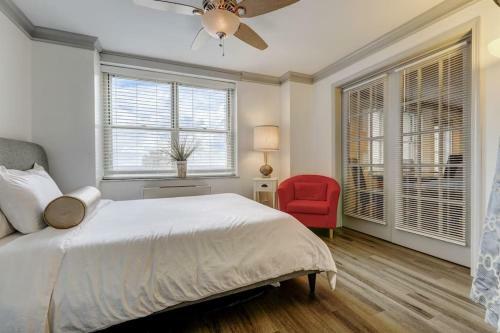 Modern 2 Bed 2 Bath In Downtown Atlanta Sleeps 6