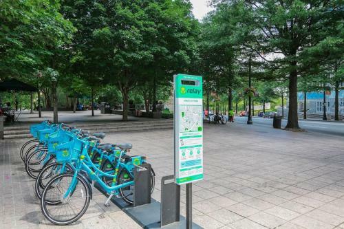 Traditional 1bed 1bath Condo Downtown Atlanta