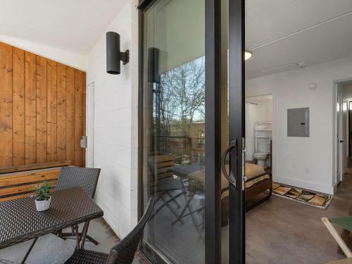 Apartamento Classic Studio With Queen Bed, City Walkable!