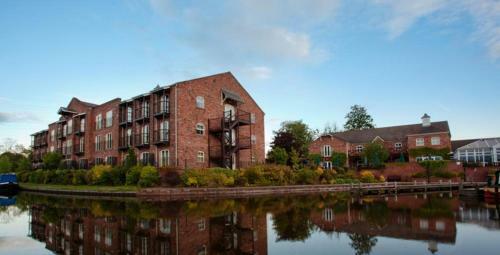 Lion Quays Hotel & Spa