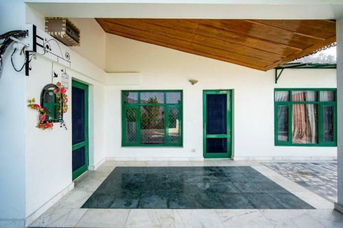 Starry Meadows, Luxurious 3bhk With Mountain View