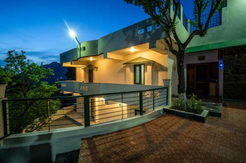 Starry Meadows, Luxurious 3bhk With Mountain View