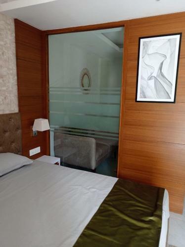 Luxurious Apartments In Chester Hills Solan