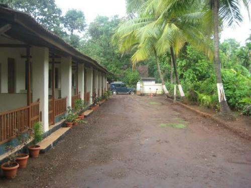 Hotel Savli Resort Shriwardhan