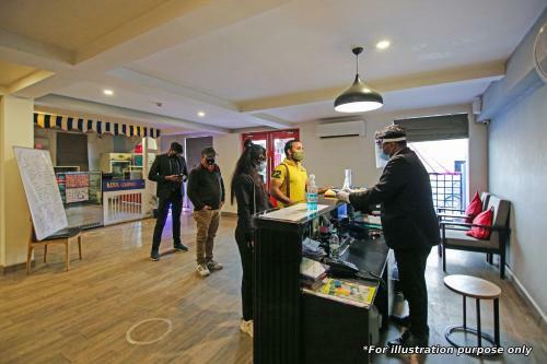 Townhouse Oak 46940 Hotel Vrindavan