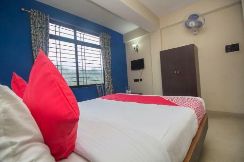 Oyo 27898 Hotel Isita International