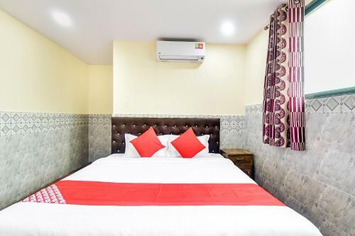 Oyo 48837 Hotel Suvarna
