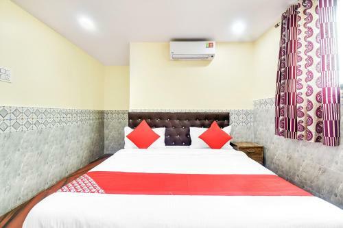 Oyo 48837 Hotel Suvarna