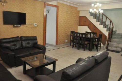 Boom Stays-shimla Retreat