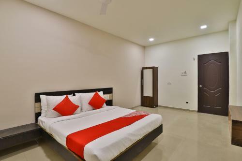 Oyo Flagship 30791 Hotel Shagun Canal Rd