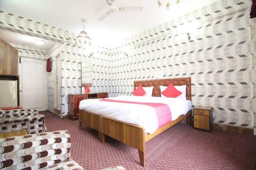Capital O 37894 Hotel International