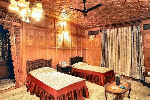Hotel Meena Group Houseboats