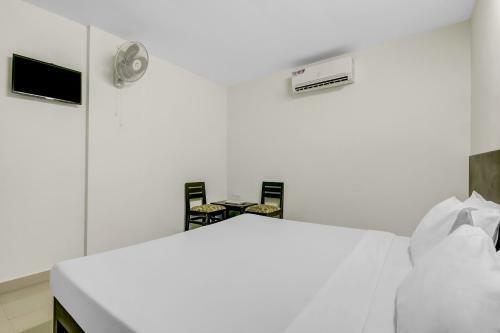 Hotel Oyo 87104 Kalapurackal Residency