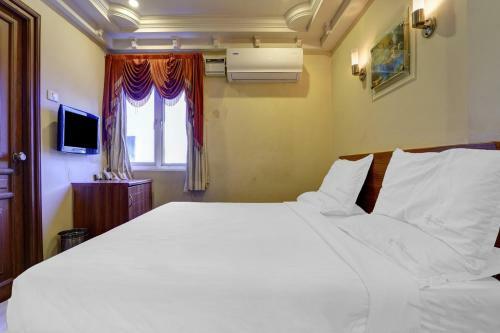 Collection O 83580 Hotel Royal