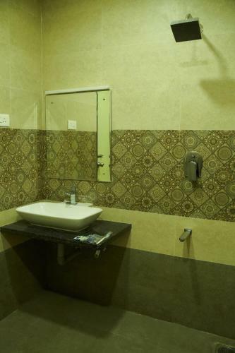 Hotel Manjhi Residency
