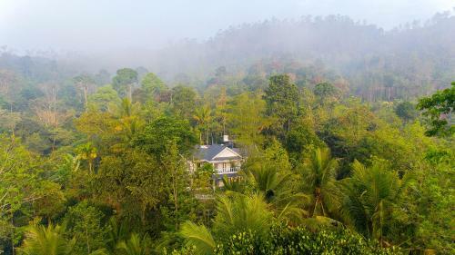 Alencherry Plantation Homestay