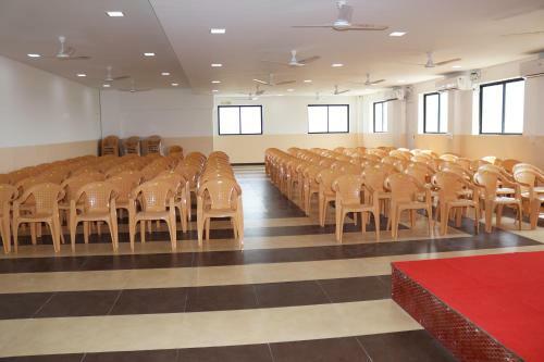 Hotel Cs Arunachala Residency