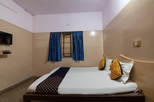 Hotel Spot On 66235 Samruddhi Lodge