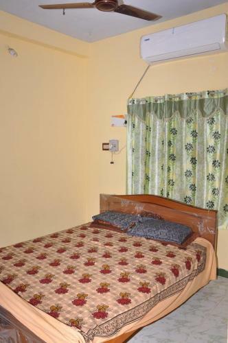 Srinivasa Service Apartments