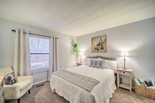 Apartamento Sky Valley Resort Home With Tree-lined Views!