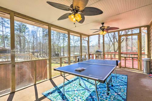 Lakefront Cottage With Boat Slip And Sun Deck!