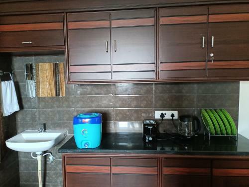 Four Seasons Home Stay
