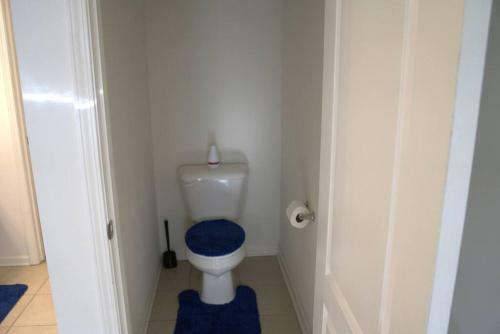 Luxury & Spacious Getaway W/king Bed & Pool Table