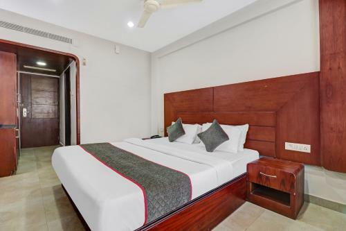 Hotel Townhouse 457 South Gate By Majestic