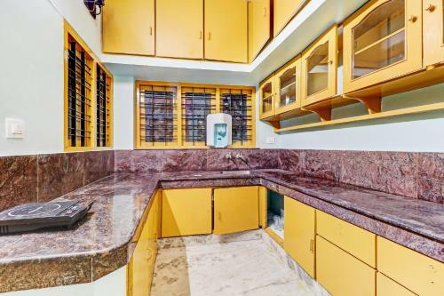 Hostal Oyo Home 66772 Budget Stay Trinity Villa