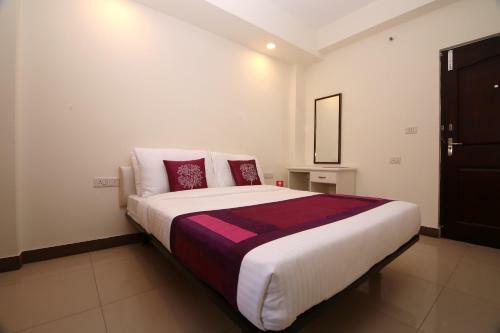 Oyo Flagship 76636 Capital Hotel