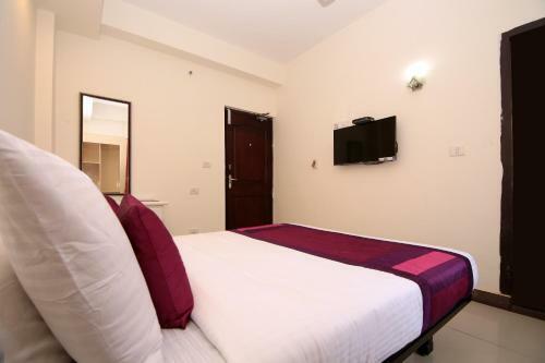 Oyo Flagship 76636 Capital Hotel