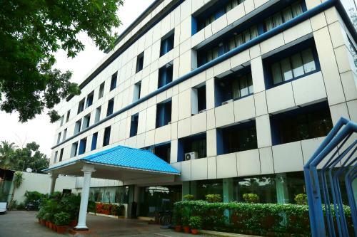 Oyo Flagship 76636 Capital Hotel