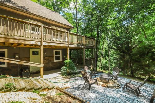 Honey Bear Hideaway