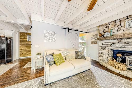 Honey Bear Hideaway