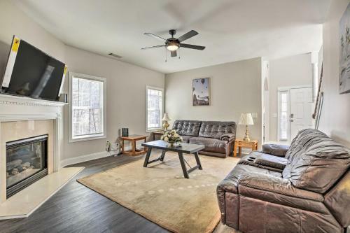 Quiet Home With Private Yard, 26 Mi To Atlanta!