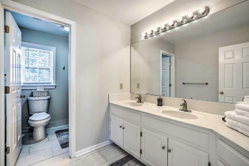 Expansive Lawrenceville Home With Private Yard!