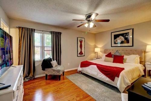 Villa Kennesaw Oasis -private Pool Comfy 4bdr Sleeps 14+