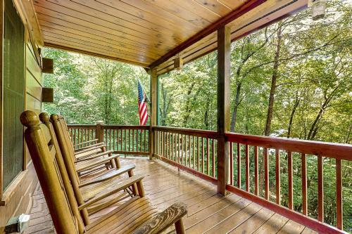 Creekside Hideaway