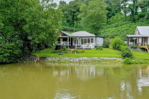 Copper Basin River House