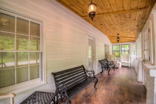 Copper Basin River House