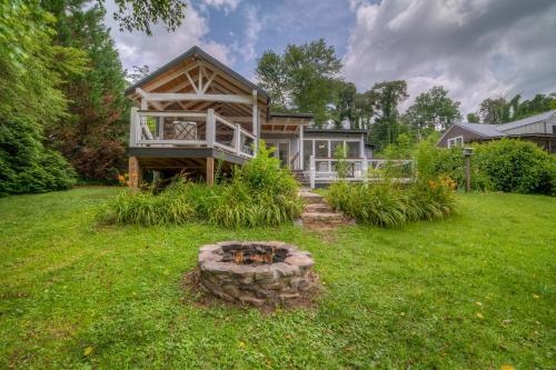 Copper Basin River House