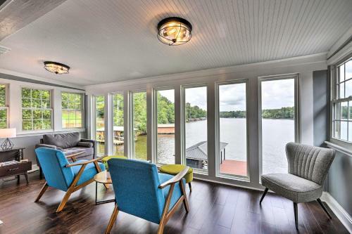 Waterfront Gem On Lake Sinclair With Boat Dock!