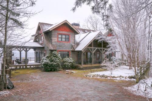 Blessings - Above The Rest Luxury Cabins