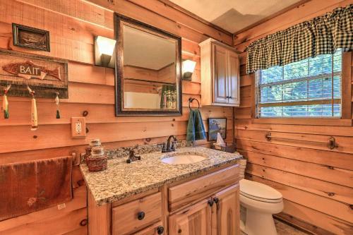 Lakefront Sparta Cottage With Decks And Boat Dock