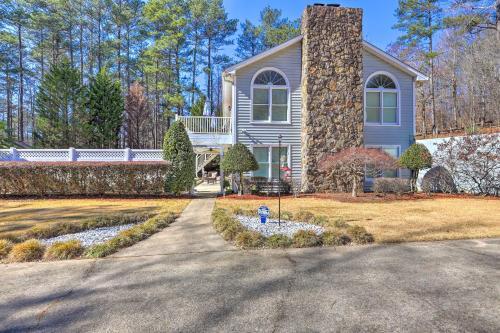 Immaculate Suwanee House With Pool And Game Room!