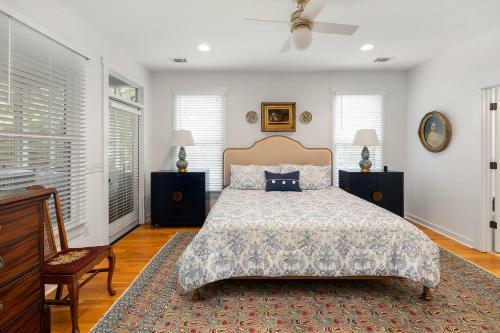 3 Bedroom 3 Bath House On Broadway St