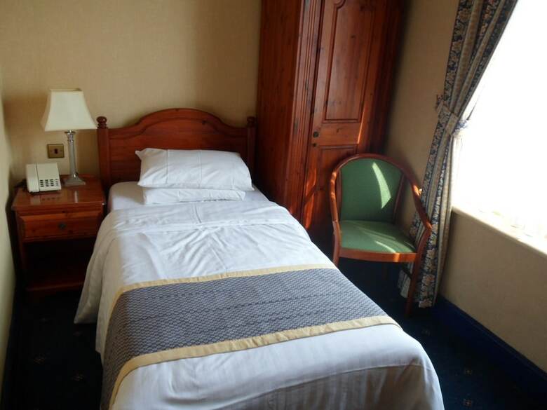 Three Queens Hotel